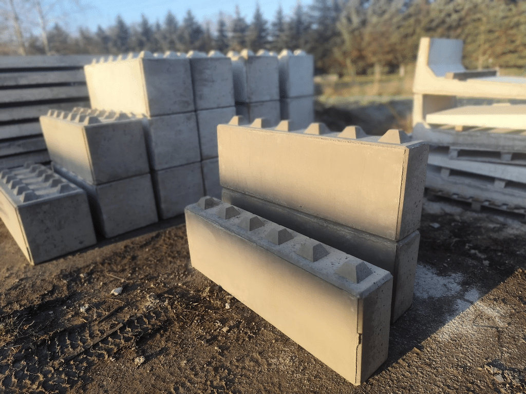 Concrete block 80 cm x 150 cm x 60 cm - Image 2