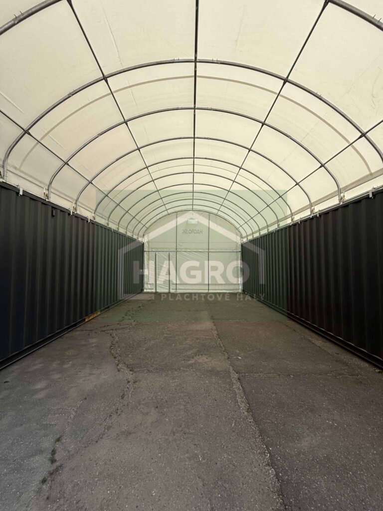 Interiér plachtovej haly Hagro – dlhý priestor